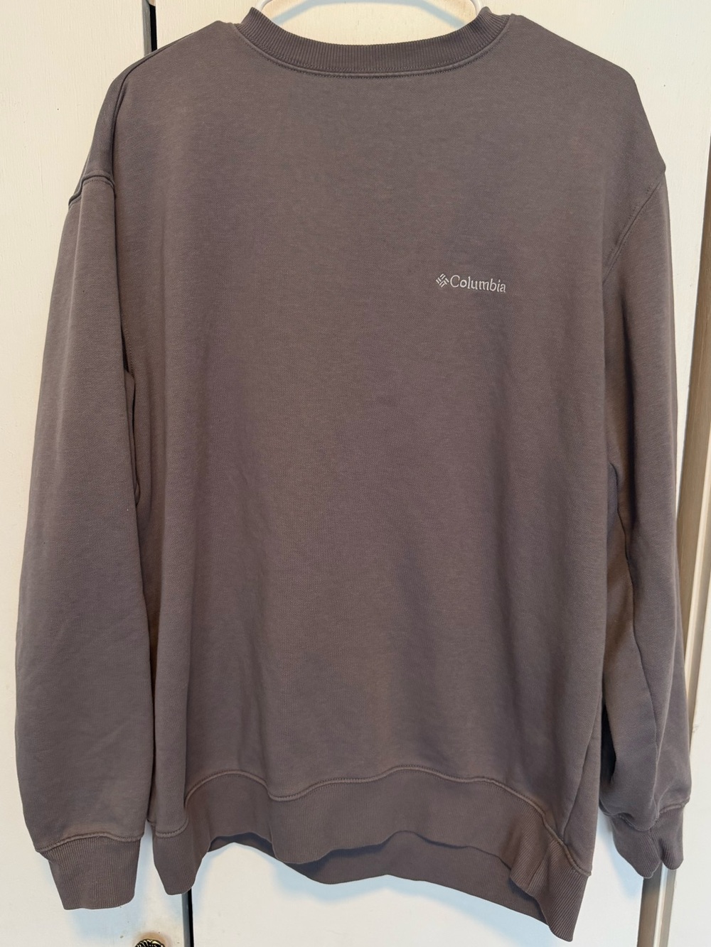 Columbia Men's Crewneck Sweatshirt in Muted Brown